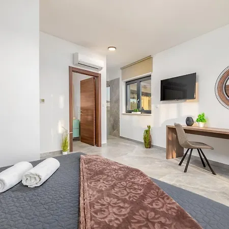 Borealis Villa *