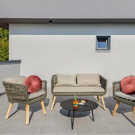 Borealis Villa Stanisovi