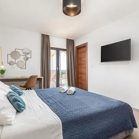 Borealis Villa