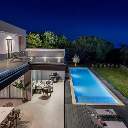 Borealis Villa